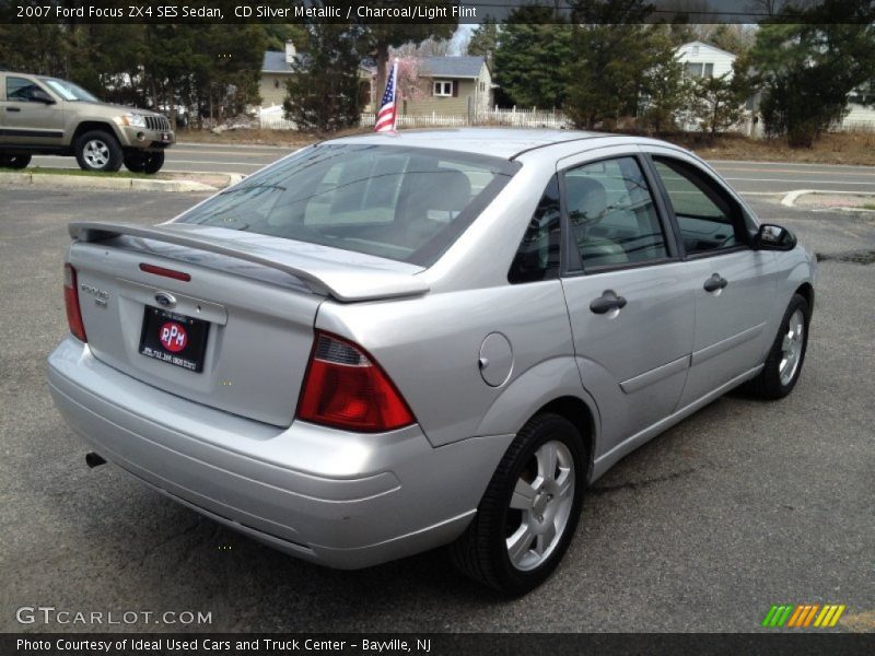 CD Silver Metallic / Charcoal/Light Flint 2007 Ford Focus ZX4 SES Sedan