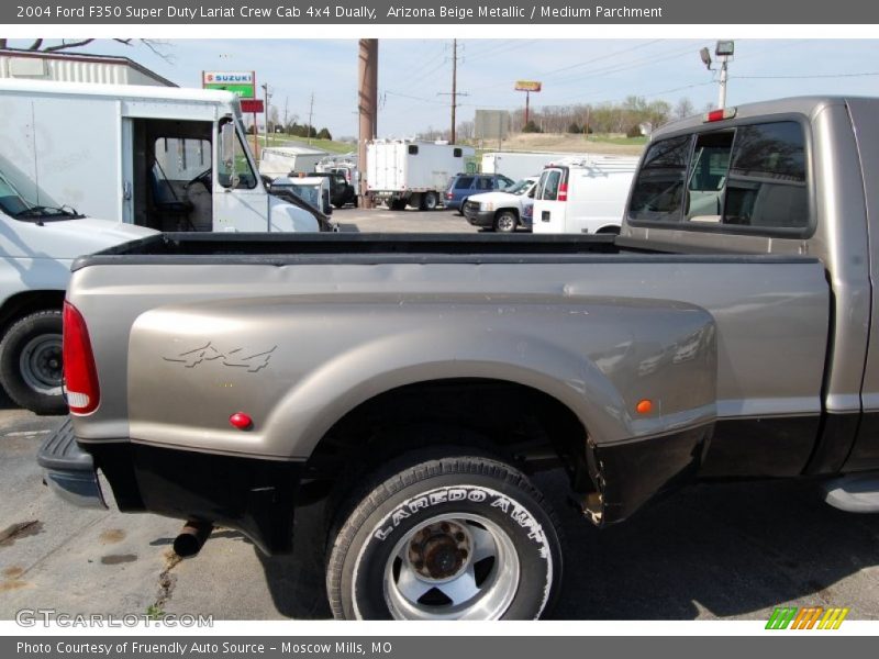 Arizona Beige Metallic / Medium Parchment 2004 Ford F350 Super Duty Lariat Crew Cab 4x4 Dually
