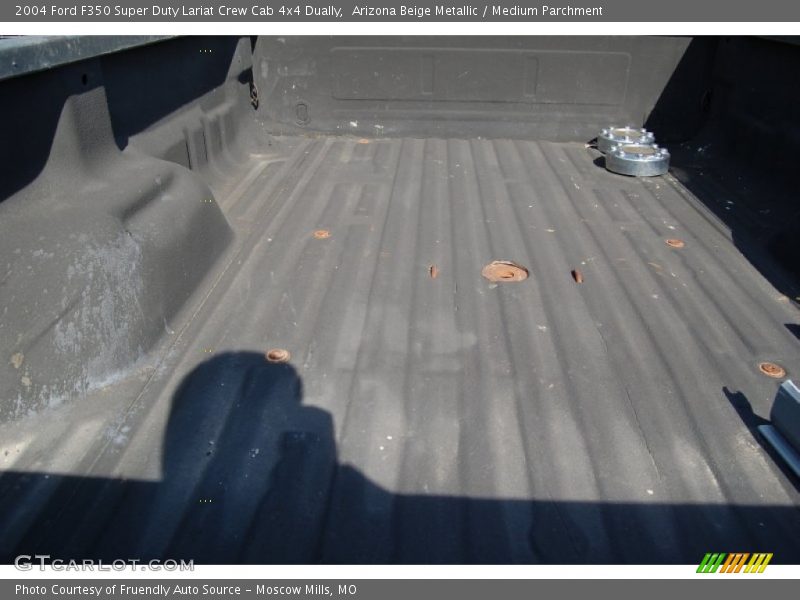 Arizona Beige Metallic / Medium Parchment 2004 Ford F350 Super Duty Lariat Crew Cab 4x4 Dually