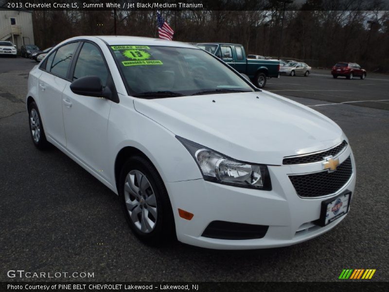 Summit White / Jet Black/Medium Titanium 2013 Chevrolet Cruze LS