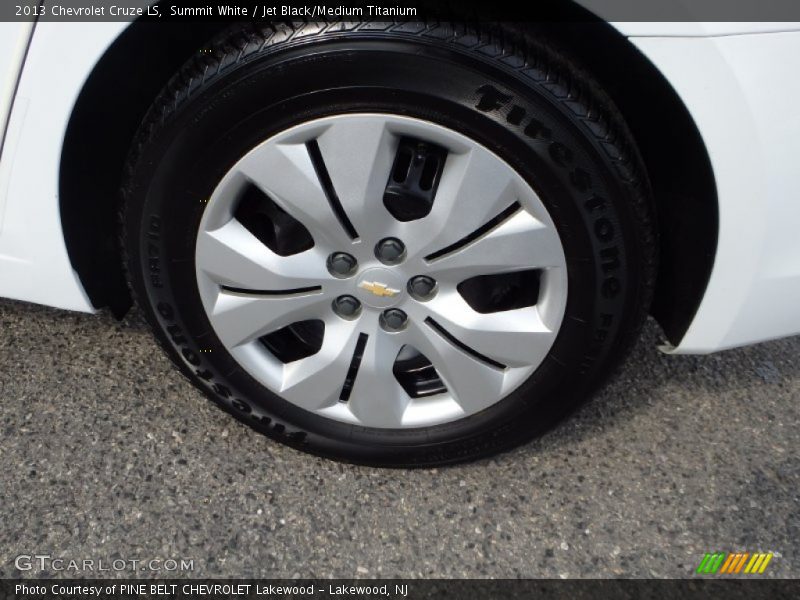 Summit White / Jet Black/Medium Titanium 2013 Chevrolet Cruze LS