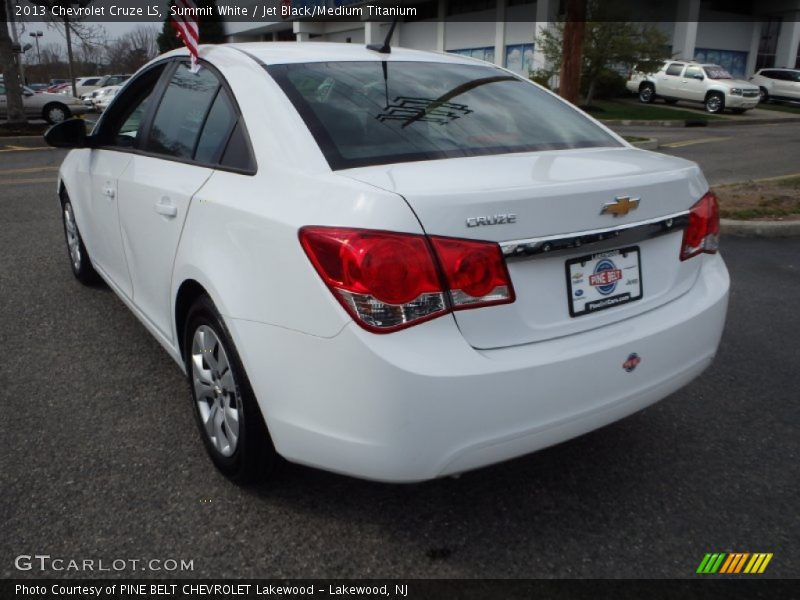 Summit White / Jet Black/Medium Titanium 2013 Chevrolet Cruze LS