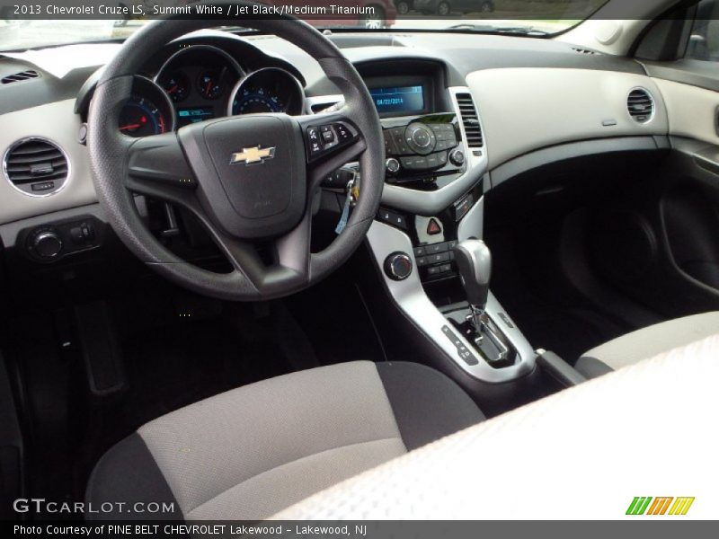 Summit White / Jet Black/Medium Titanium 2013 Chevrolet Cruze LS