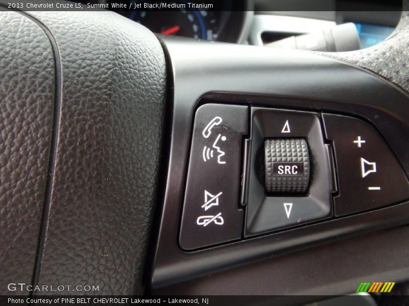 Summit White / Jet Black/Medium Titanium 2013 Chevrolet Cruze LS