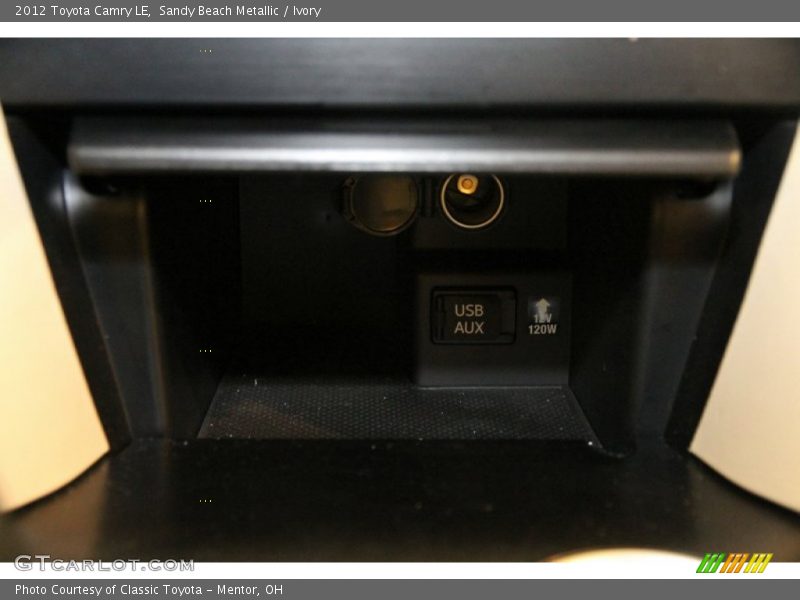 Sandy Beach Metallic / Ivory 2012 Toyota Camry LE