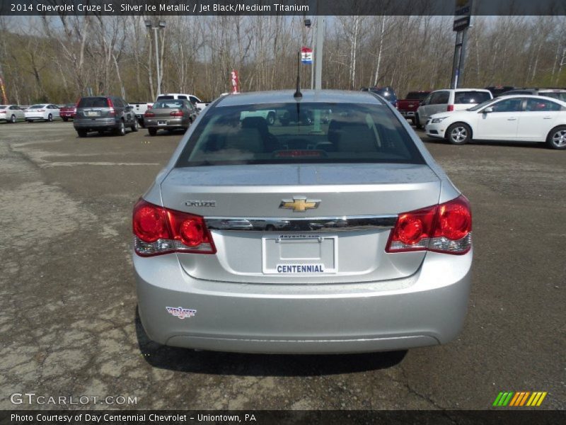 Silver Ice Metallic / Jet Black/Medium Titanium 2014 Chevrolet Cruze LS