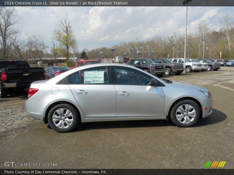 Silver Ice Metallic / Jet Black/Medium Titanium 2014 Chevrolet Cruze LS