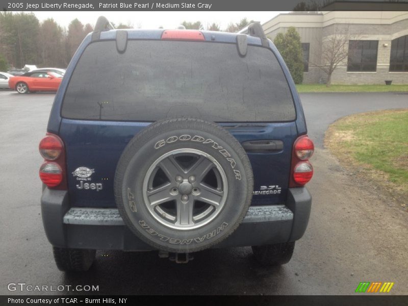 Patriot Blue Pearl / Medium Slate Gray 2005 Jeep Liberty Renegade