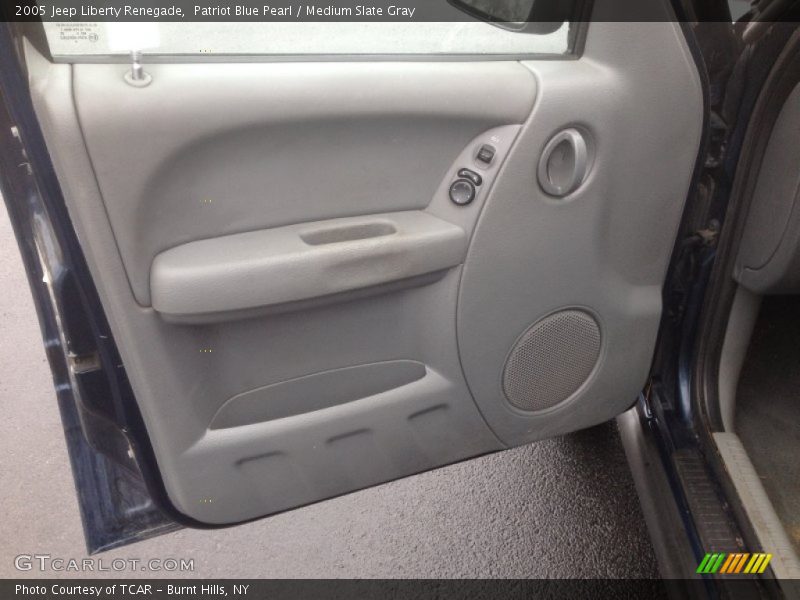 Patriot Blue Pearl / Medium Slate Gray 2005 Jeep Liberty Renegade
