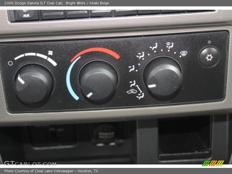 Bright White / Khaki Beige 2006 Dodge Dakota SLT Club Cab