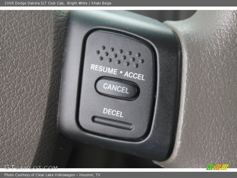 Bright White / Khaki Beige 2006 Dodge Dakota SLT Club Cab