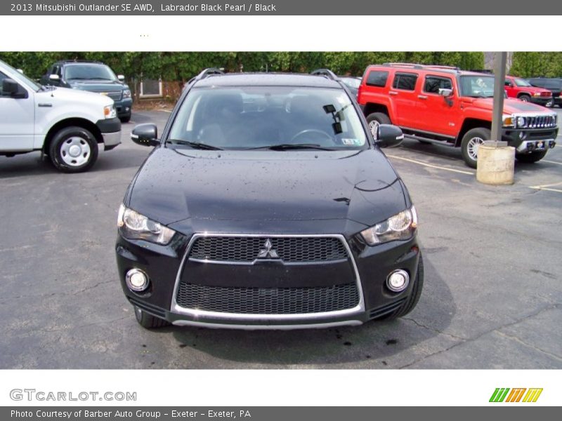 Labrador Black Pearl / Black 2013 Mitsubishi Outlander SE AWD