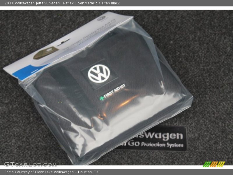 Reflex Silver Metallic / Titan Black 2014 Volkswagen Jetta SE Sedan