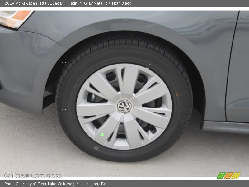 Platinum Gray Metallic / Titan Black 2014 Volkswagen Jetta SE Sedan