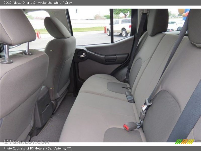 Avalanche White / Gray 2012 Nissan Xterra S