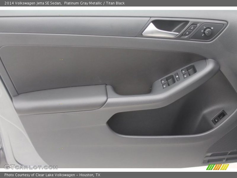Platinum Gray Metallic / Titan Black 2014 Volkswagen Jetta SE Sedan