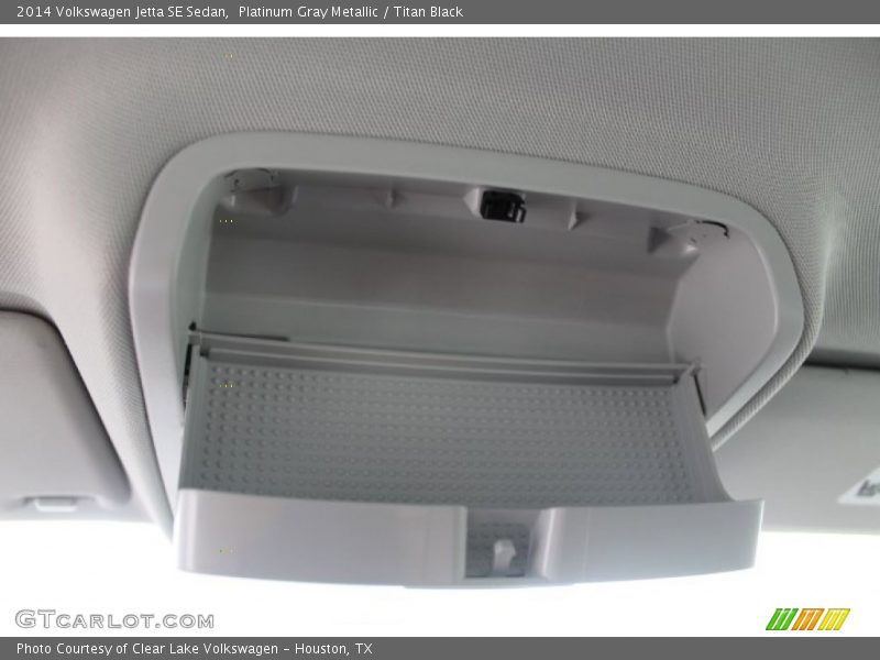 Platinum Gray Metallic / Titan Black 2014 Volkswagen Jetta SE Sedan