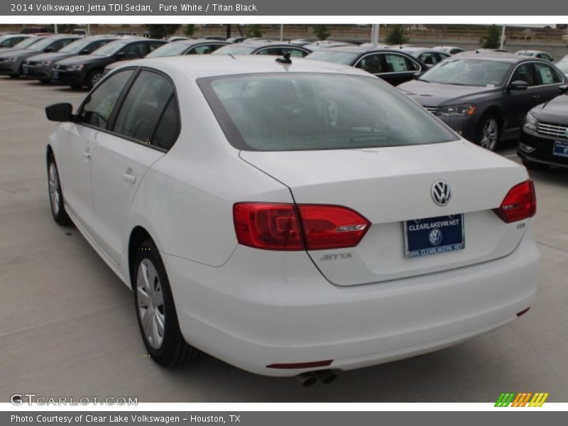 Pure White / Titan Black 2014 Volkswagen Jetta TDI Sedan