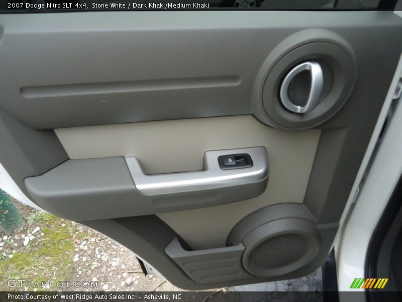 Stone White / Dark Khaki/Medium Khaki 2007 Dodge Nitro SLT 4x4
