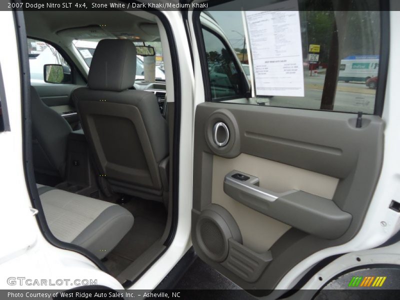 Stone White / Dark Khaki/Medium Khaki 2007 Dodge Nitro SLT 4x4