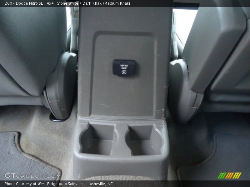 Stone White / Dark Khaki/Medium Khaki 2007 Dodge Nitro SLT 4x4