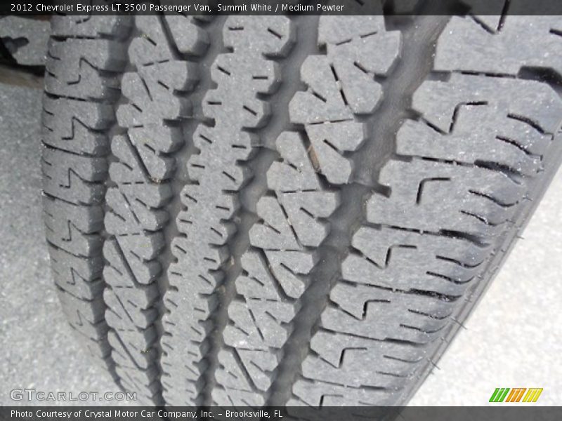 Summit White / Medium Pewter 2012 Chevrolet Express LT 3500 Passenger Van
