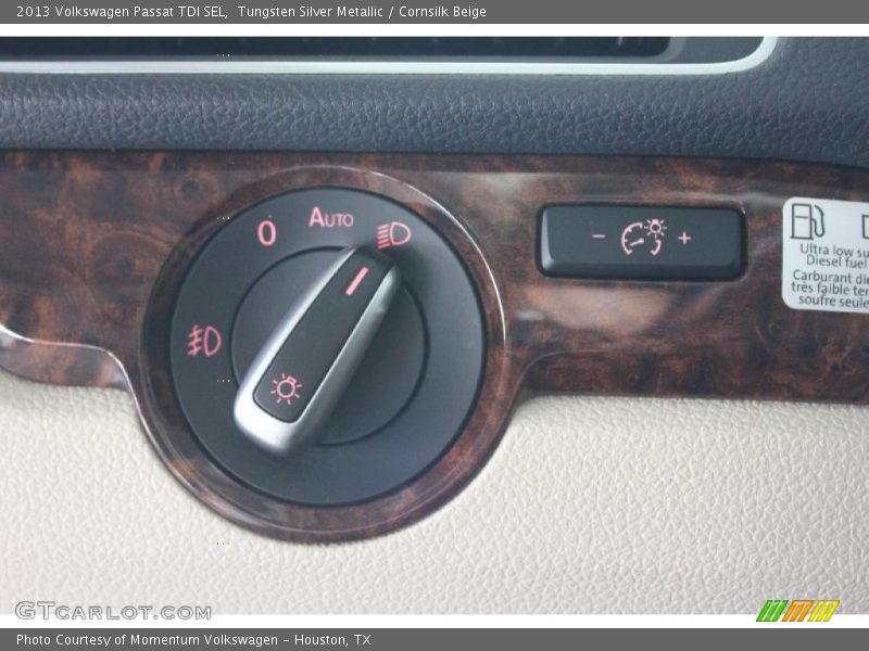 Tungsten Silver Metallic / Cornsilk Beige 2013 Volkswagen Passat TDI SEL