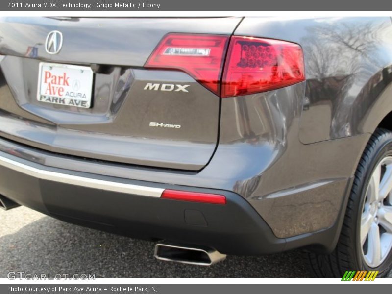 Grigio Metallic / Ebony 2011 Acura MDX Technology