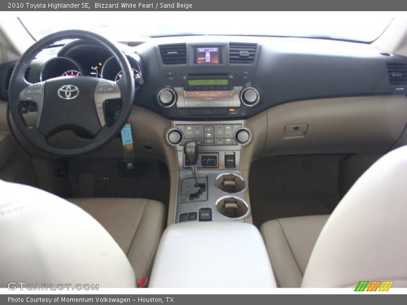 Blizzard White Pearl / Sand Beige 2010 Toyota Highlander SE