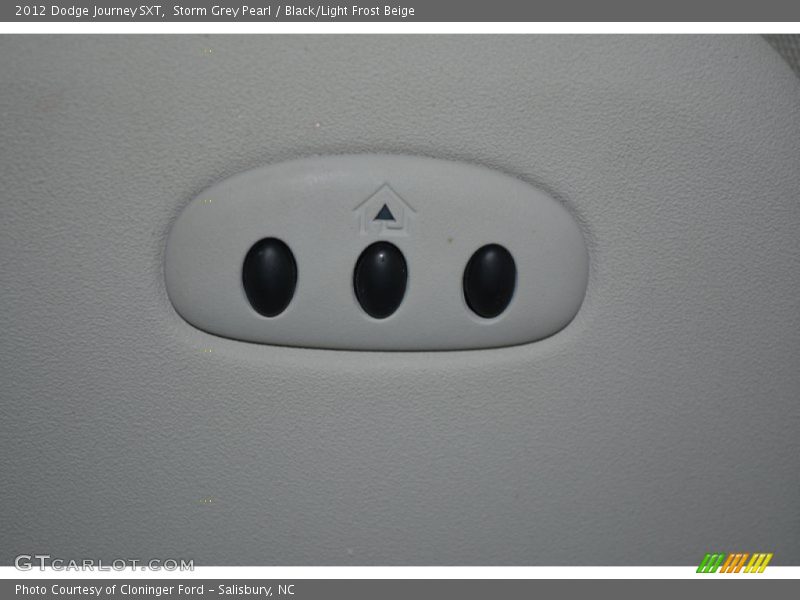 Storm Grey Pearl / Black/Light Frost Beige 2012 Dodge Journey SXT