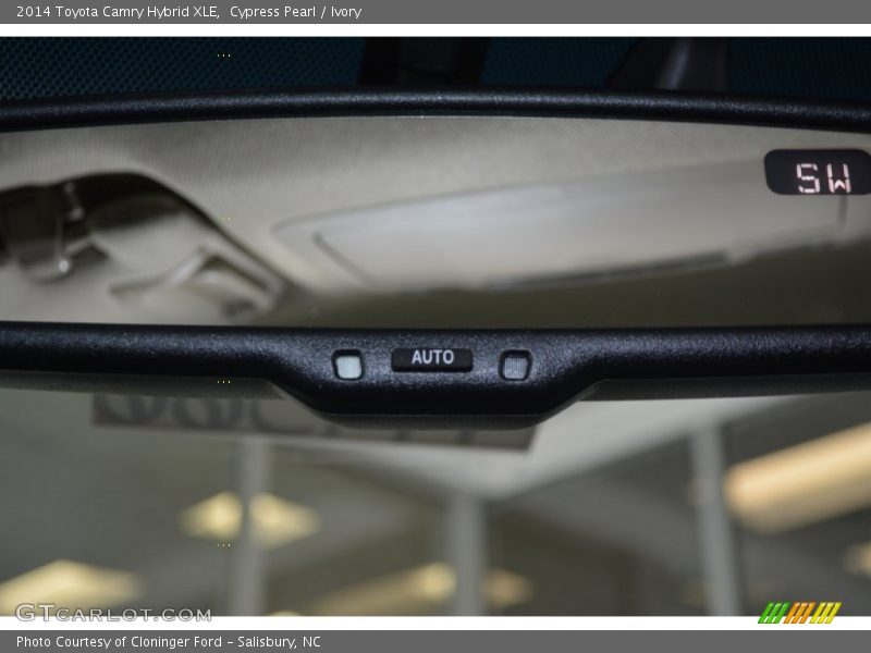 Cypress Pearl / Ivory 2014 Toyota Camry Hybrid XLE
