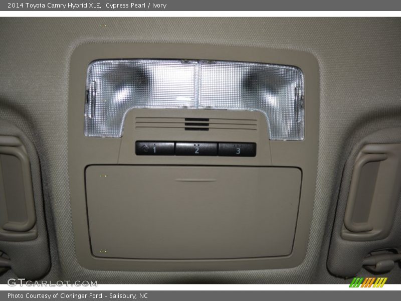 Cypress Pearl / Ivory 2014 Toyota Camry Hybrid XLE