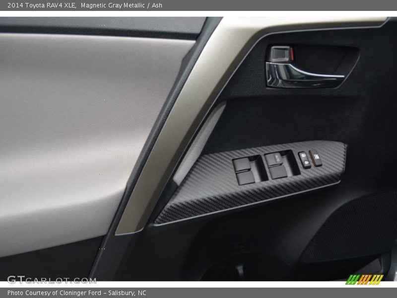 Magnetic Gray Metallic / Ash 2014 Toyota RAV4 XLE