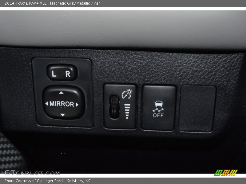 Magnetic Gray Metallic / Ash 2014 Toyota RAV4 XLE