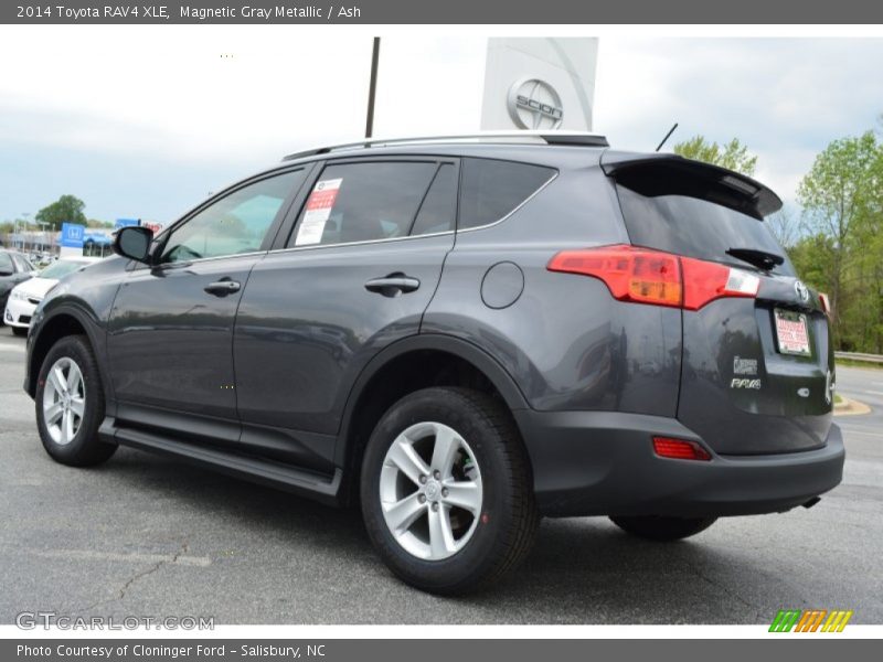 Magnetic Gray Metallic / Ash 2014 Toyota RAV4 XLE