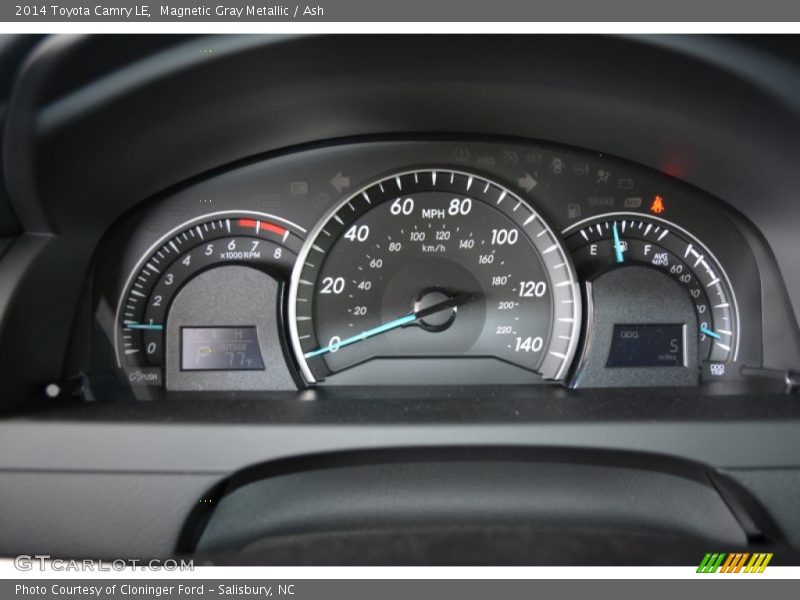 Magnetic Gray Metallic / Ash 2014 Toyota Camry LE