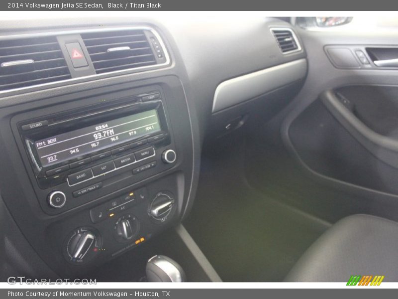Black / Titan Black 2014 Volkswagen Jetta SE Sedan
