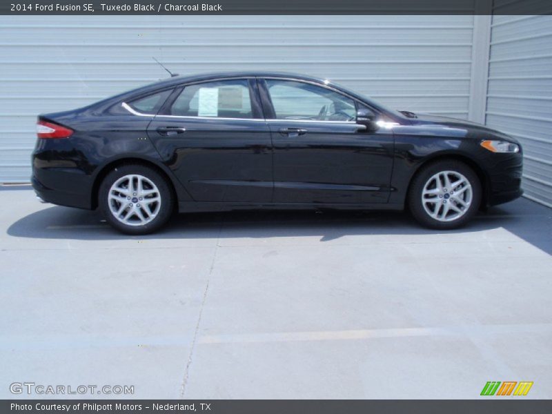 Tuxedo Black / Charcoal Black 2014 Ford Fusion SE