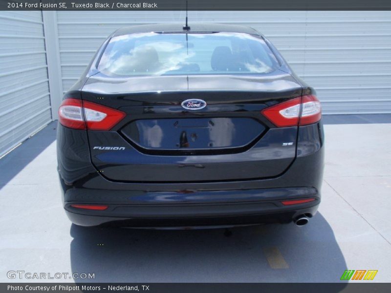 Tuxedo Black / Charcoal Black 2014 Ford Fusion SE
