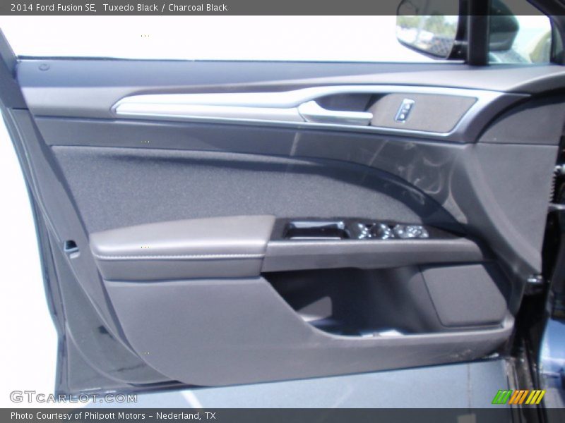 Tuxedo Black / Charcoal Black 2014 Ford Fusion SE