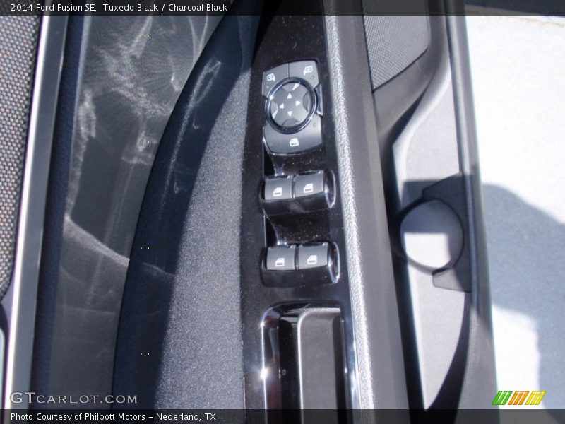 Tuxedo Black / Charcoal Black 2014 Ford Fusion SE