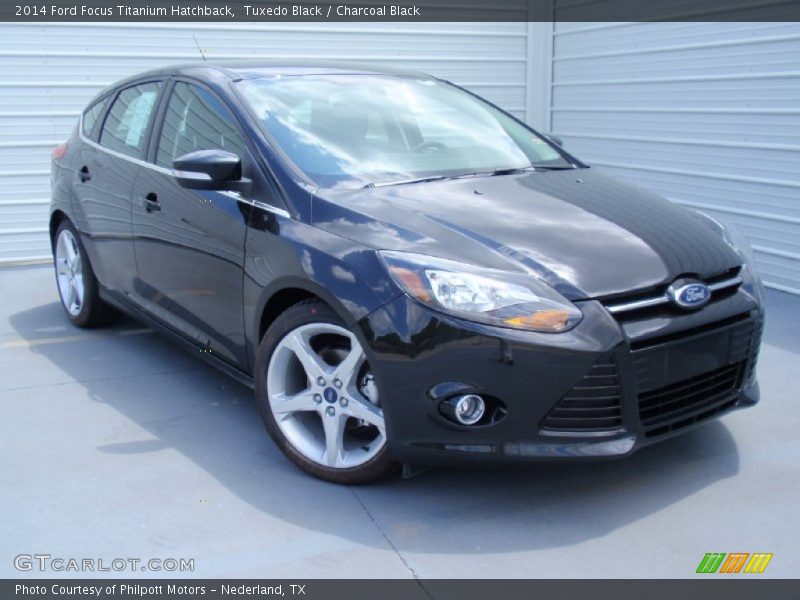 Tuxedo Black / Charcoal Black 2014 Ford Focus Titanium Hatchback