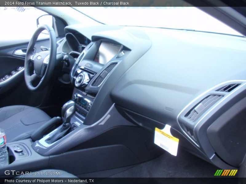 Tuxedo Black / Charcoal Black 2014 Ford Focus Titanium Hatchback