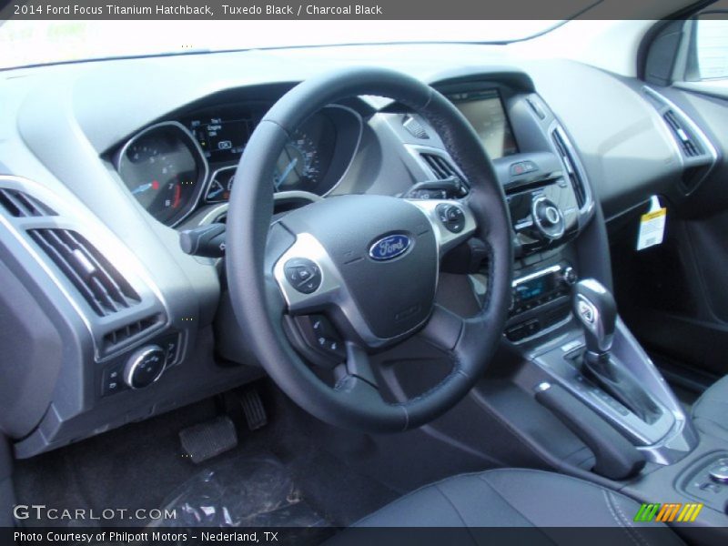 Tuxedo Black / Charcoal Black 2014 Ford Focus Titanium Hatchback