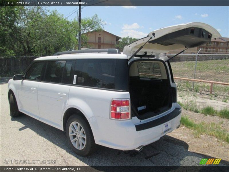 Oxford White / Charcoal Black 2014 Ford Flex SE