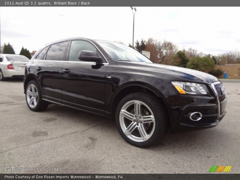 Brilliant Black / Black 2011 Audi Q5 3.2 quattro