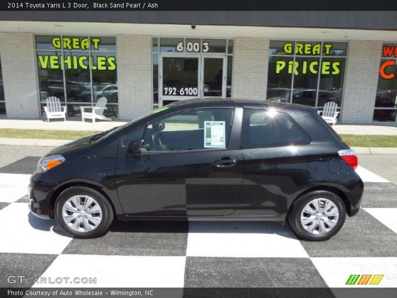 Black Sand Pearl / Ash 2014 Toyota Yaris L 3 Door