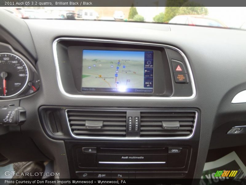 Brilliant Black / Black 2011 Audi Q5 3.2 quattro