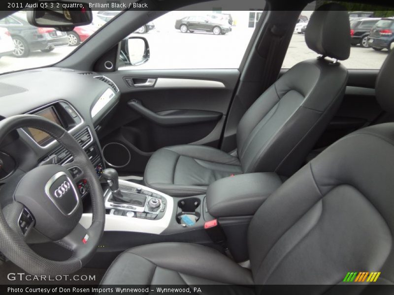 Brilliant Black / Black 2011 Audi Q5 3.2 quattro