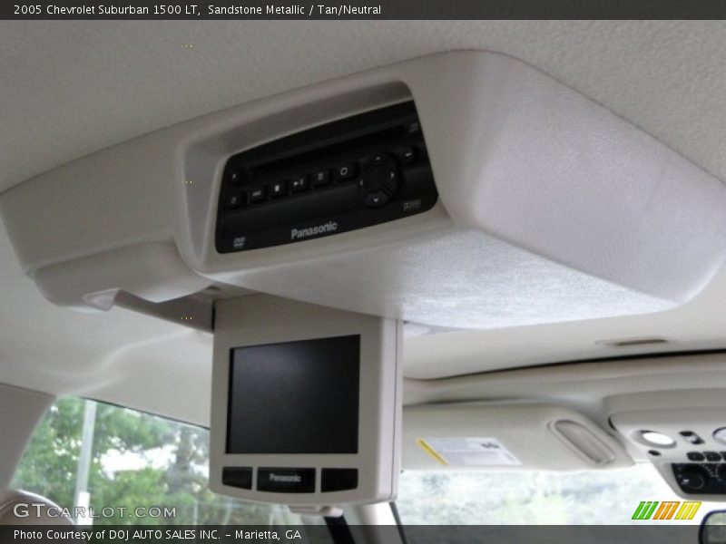 Sandstone Metallic / Tan/Neutral 2005 Chevrolet Suburban 1500 LT